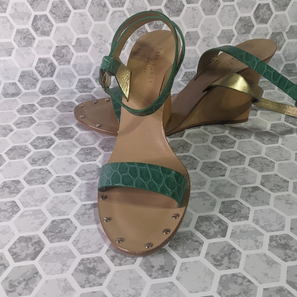 Wedge sandals - Picture 2 of 4